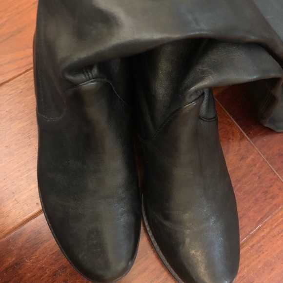 Stuart Weitzman Midland Thigh High Boots in Black Lush Napa Leather - Picture 6 of 8